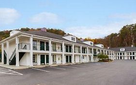 Baymont Inn And Suites Cleveland Tn